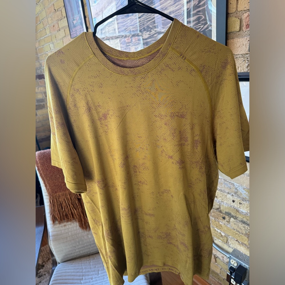 Lululemon Metal Vent Tech Shirt - L